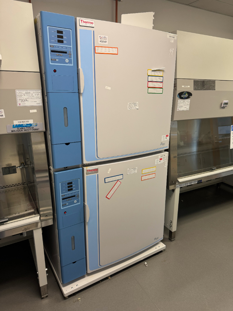 Image of Thermo Form Steri-Cult Double Stack CO2 Incubator
